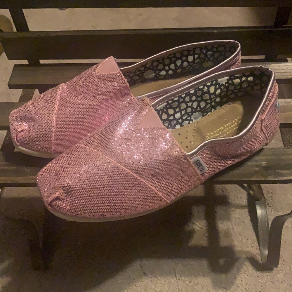🌸Pink Glittered Tom’s🌸